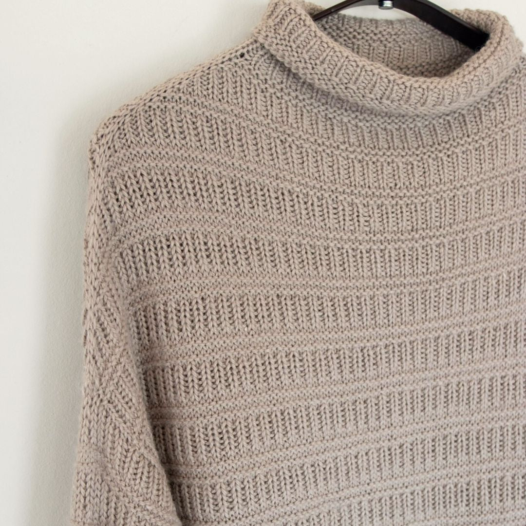 My Favourite Things Knitwear - Sweater No. 28 - Gaia Garn -